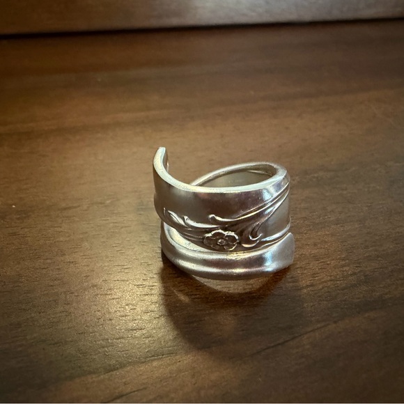 Wrap Spoon Ring - Picture 5 of 13